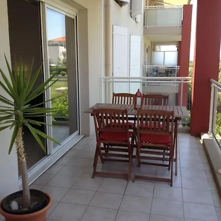 Lovely By With Sea Views * Αντίμπ